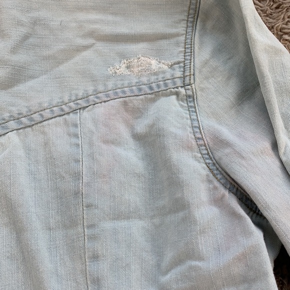 American Eagle Distressed Button Down Top - Picture 9 of 10
